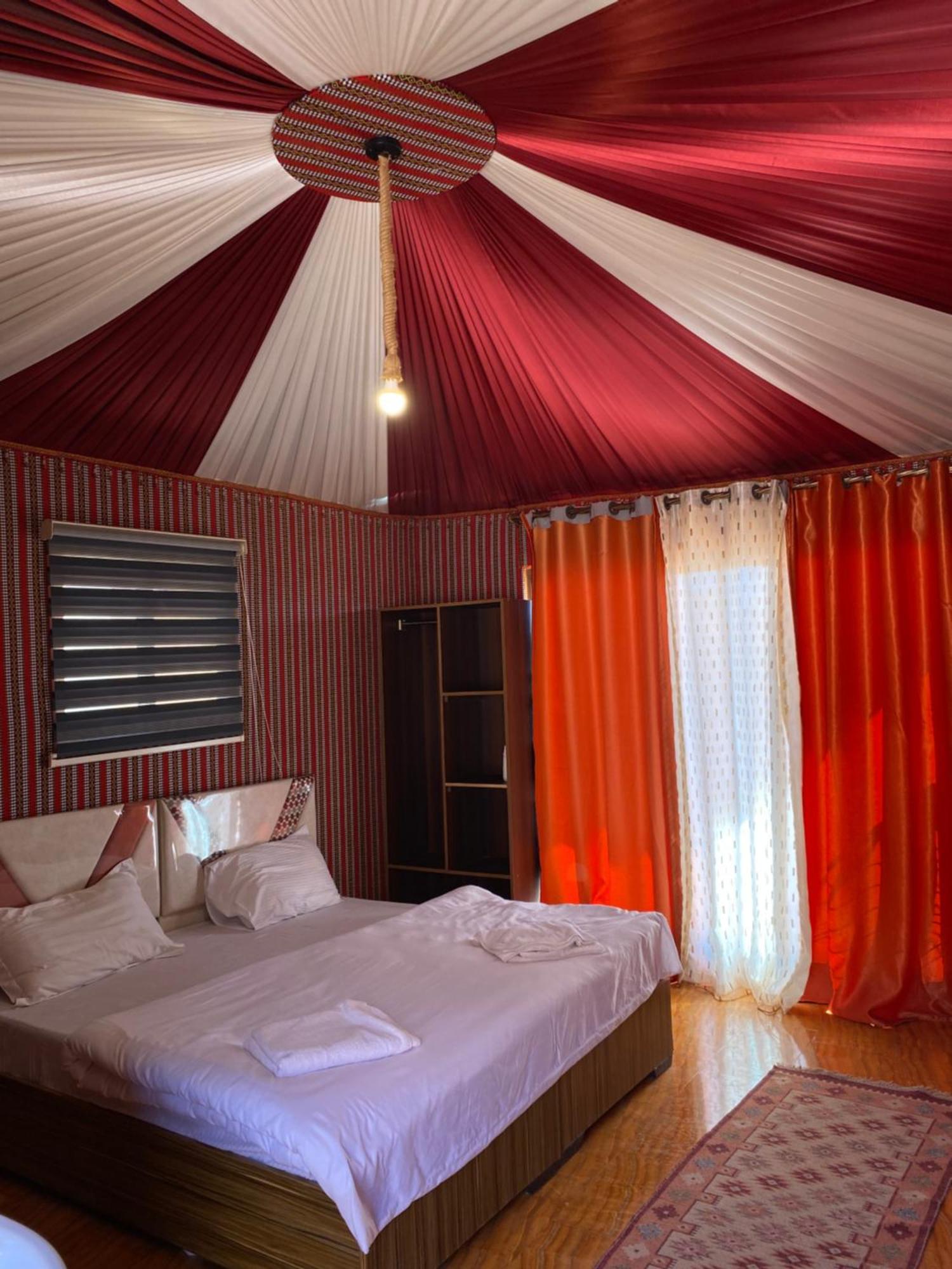 Rum Flower Bubbles Luxury Camp Вади Рум Екстериор снимка